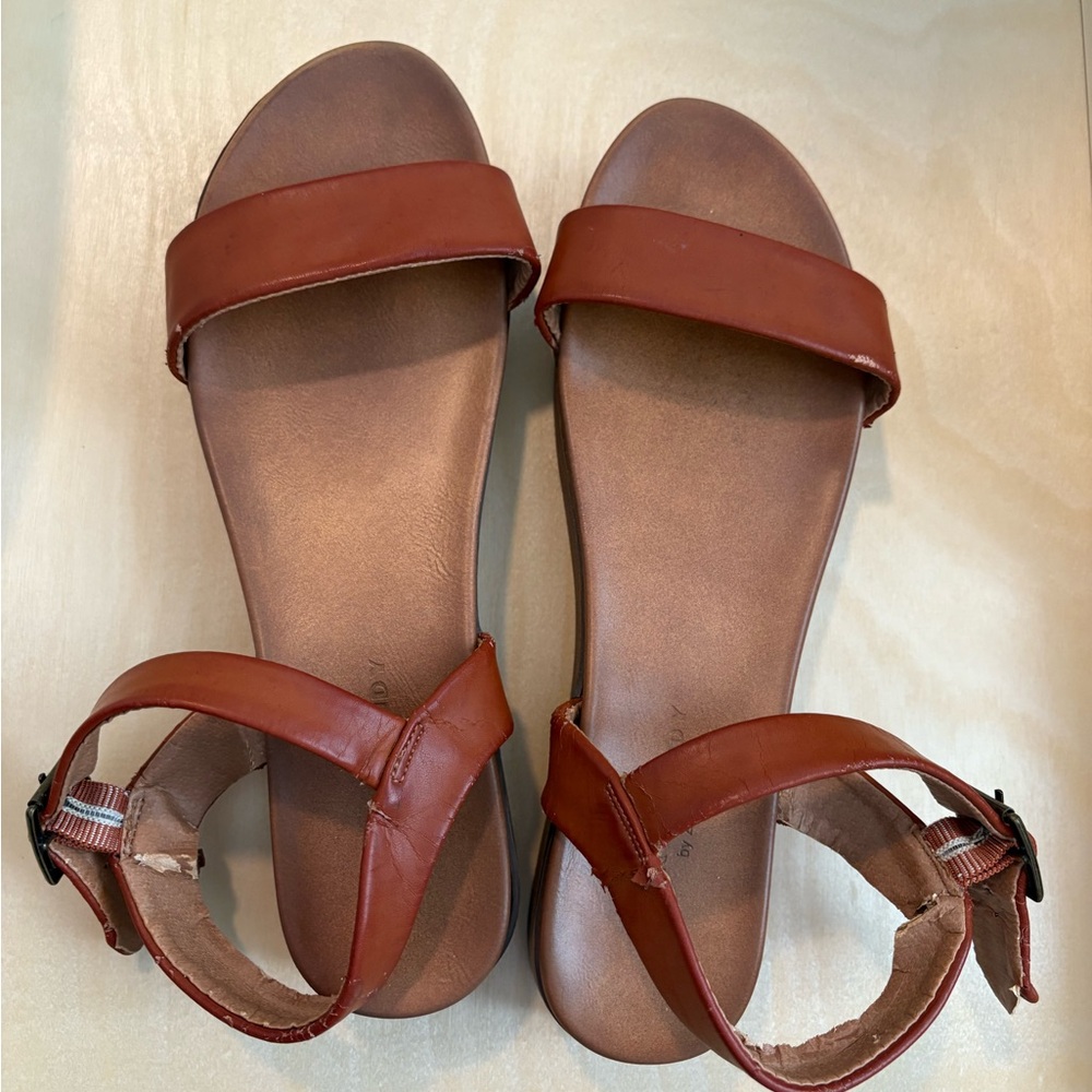 Rock and Candy Brown Leather Sandals